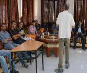   مصر اليوم - في طنجة المجتمع المدني يعين المدمنين على التخلص من إدمانهم