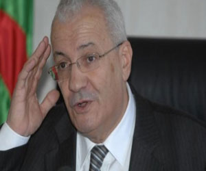 مصر اليوم - الحرية والعدالة الجزائري يدعو لتأجيل تعديل الدستور