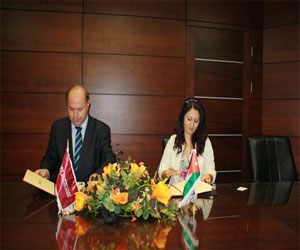   مصر اليوم - الشرق الأوسط توقع مذكرة تفاهم مع جامعة مايكوب