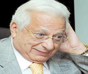   مصر اليوم - ندوة مصرية للدكتور أحمد عكاشة في النمسا لمناقشة تأثير الثورات على الصحة النفسية