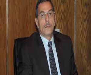   مصر اليوم - تكريم شرطيّ أعاد مليون و400 ألف روبل إلى سائحٍ روسيّ