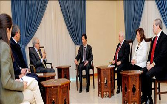   مصر اليوم - الأسد أبلغ الإبراهيمي : أي حلٍّ للأزمة يجب ان يحظى بقبول السوريين ووقف تسليح الارهابيين