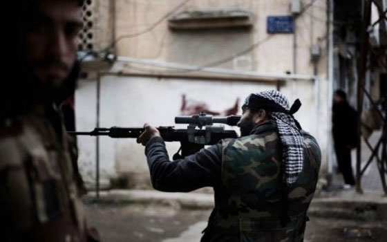   مصر اليوم - الحر يستهدف مطاري دير الزور وكويرس بالقذائف المدفعيّة