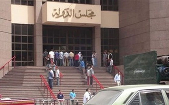   مصر اليوم - هيئة المفوِّضين في القضاء الإداريِّ ترفض تجنيد الإناث وتقصرها على الذكور فقط