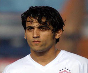   مصر اليوم - الجهاز الفني ولاعبو الزمالك في زيارة فتح الله في المستشفى