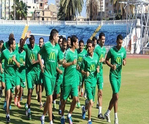   مصر اليوم - اشتباكات بين الجماهير في مباراة الاتّحاد السَّكندريّ وطنطا