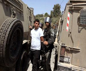   مصر اليوم - الأحتلال الإسرائيلي يعتقل 10 فلسطينين من القدس وبيت لحم