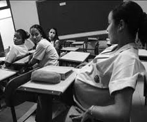   مصر اليوم - تقرير جديد للأمم المتحدة يسلط الضوء على مشكلة حمل المراهقات في الدول النامية