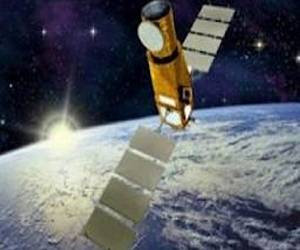   مصر اليوم - تأجيل إطلاق 3 أقمار صناعية لدراسة المجال المغناطيسي للأرض