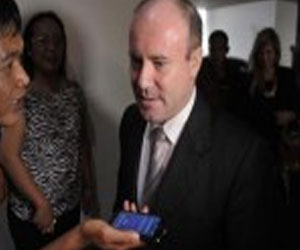   مصر اليوم - وفاة الكاتب الفرنسي صاحب روايات التجسس جيرار دو فيلييه