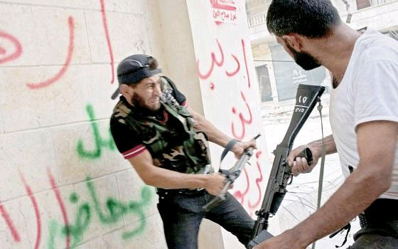   مصر اليوم - 66 قتيلاً واشتباكات في دمشق وريّفها وقصفُ الجديّدة و مطار كويرس في حلبِ