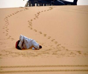   مصر اليوم - العثور على جثة 48 مصريًا وسودانيًا في صحراء ليبيا