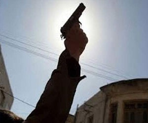   مصر اليوم - تعرض شخصين لإطلاق نار وإصابة ثالث وسط اليونان