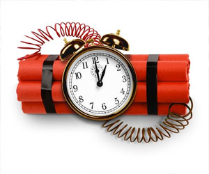   مصر اليوم - ذعر للاشتباه في وجود قنبلة أمام مجلس أسيوط المحلِّي