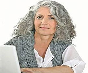 مصر اليوم - الشيب المبكر: سوء تغذية وضغوط نفسية وهرمونات ووراثة