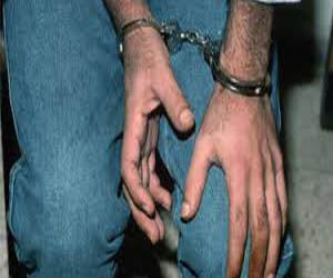   مصر اليوم - ضبط تاجر مُخدّرات بحوزته نصف كيلو حشيش في الغردقة