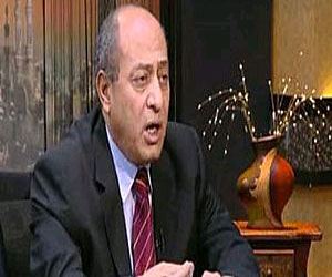   مصر اليوم - الوكيل السابق للمخابرات يؤكِّد أن مرسي وقف ضدَّ ثورة أيَّدَها 33 مليونًا