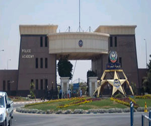   مصر اليوم - مرسي يُحاكّم في القفص الذي شَهِد محاكمة مبارك