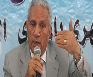   مصر اليوم - الدماطي يكشف أن المعزول اُحتُجِزَ في القاعدة البحرية في الأسكندرية