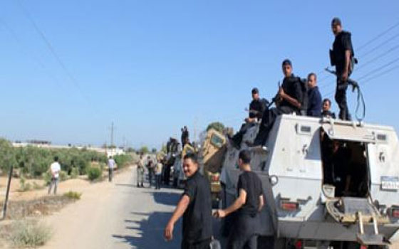   مصر اليوم - القبض على ملازم أول فلسطيني وفي حيازته سلاح آلي وأدوات للتجسس في سيناء