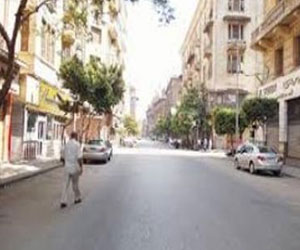   مصر اليوم - الهدوء يسود ميداني الجيزة والنهضة قبيل بدء محاكمة مرسي