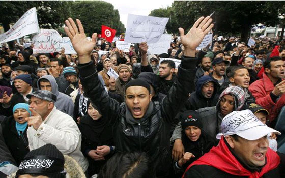   مصر اليوم - الخلافات حول التسمية تهدد بإطاحة الحوار الوطني واستمرار الأزمة في تونس