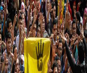   مصر اليوم - عشرات الإخوان يتظاهرون في محيط أكاديمية الشرطة