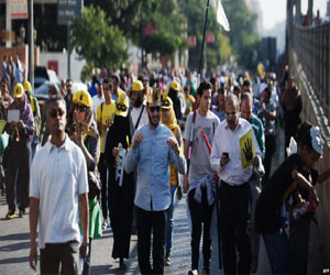 مصر اليوم - تحالف دعم الشرعية في السويس يعلن انطلاق مسيرات اليوم احتجاجًا على محاكمة مرسي