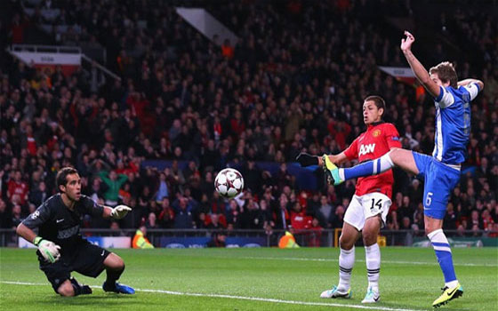   مصر اليوم - اليونايتد يفرط في فرصة الاقتراب من دور الـ 16 بالتعادل السلبي أمام ريال سوسييداد