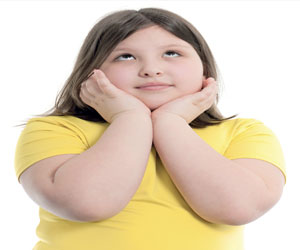   مصر اليوم - بدانة الفتيات في الطفولة تعرضهن للبلوغ مبكرًا