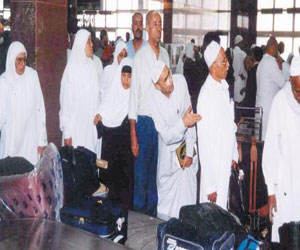   مصر اليوم - رئيس الشركة القابضة لمصر للطيران يؤكد إنتهاء موسم الحج بنجاح