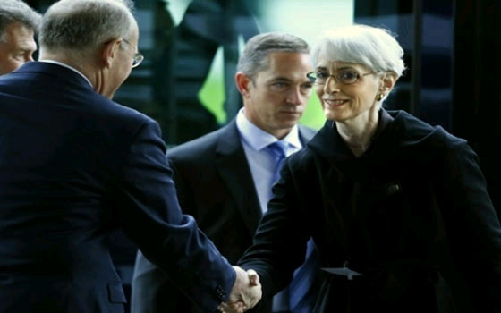   مصر اليوم - لقاء جنيف الثلاثي فشل في تحديد موعد جنيف2 واجتماع آخر موسع يعقد الأربعاء