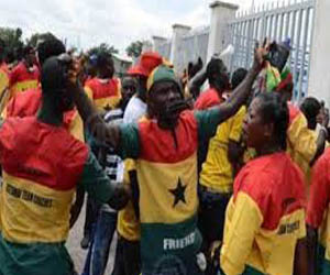   مصر اليوم - غانا تمنع مشجعي منتخبها من السفر إلى القاهرة لأسباب أمنية