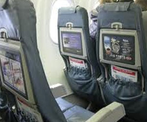   مصر اليوم - وصول جثماني موفدي إذاعة فرنسا الدولية إلى باريس