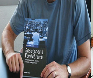   مصر اليوم - دار نشر بريطانية تغلق أبوابها بسبب نشر الكتب على الأنترنت