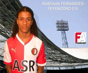   مصر اليوم - تشيلسي وليفربول يتصارعان على نجم فينورد الشاب