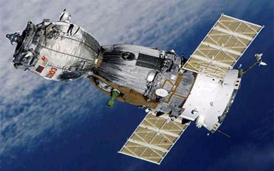   مصر اليوم - سويوز الروسيّة تنطلق إلى الفضاء مع الشعلة الأولمبيّة