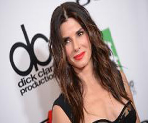 مصر اليوم - كاتي بيري وساندرا بولوك مرشحتان للفوز بجوائز بيبولز شويس