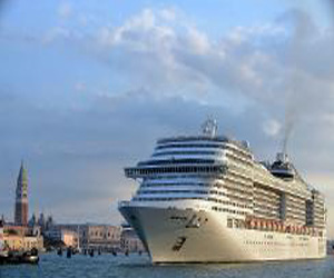   مصر اليوم - منع السفن السياحية الضخمة من دخول حوض القديس مرقس في البندقية