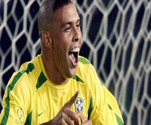 مصر اليوم - البرتغالي رونالدو يعادل الرقم القياسي لهدافي دور المجموعات لدوري أبطال أوروبا