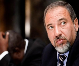   مصر اليوم - الاحتلال يترقَّب الحكم على ليبرمان بشأن اتِّهامات الفساد