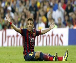   مصر اليوم - نيمار يشكو ملاحقة عدد من معجبيه له ولأصدقائه