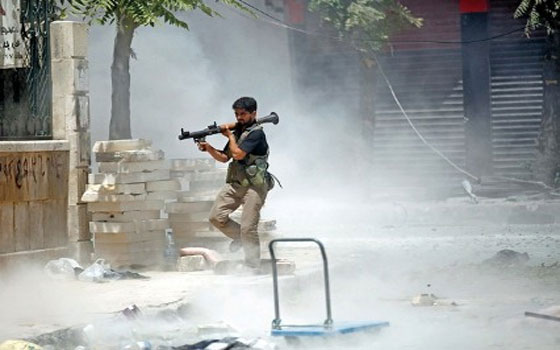   مصر اليوم - الحكومة السوريّة قصفت معظم مدن وبلدات درعا ومقتل قائد عسكري لـالحُر في حلب