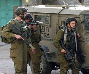   مصر اليوم - الاحتلال يمشِّط نعلين بعد تعرُّض أحد ضبَّاطه لمحاولة دهس