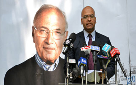   مصر اليوم - المتحدث الإعلامي باسم الفريق شفيق ينفي وضع حملته تحت تصرُف الفريق سامي عنان