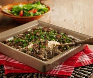   مصر اليوم - صينية معكرونة باللحم واللبن