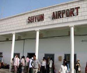 مصر اليوم - اغْتِيَال ضَابِط أَمْن مَطَار سِيئون فِي اليَمَن