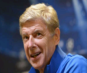   مصر اليوم - فينغر: ملاقاة مانشستر يونايتد بدون فيرغسون أمر غريب