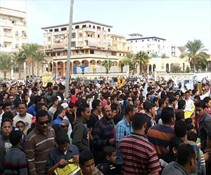 مصر اليوم - مناوشات مع الأهالي في 3 تظاهرات لمؤيدي المعزول في دمياط