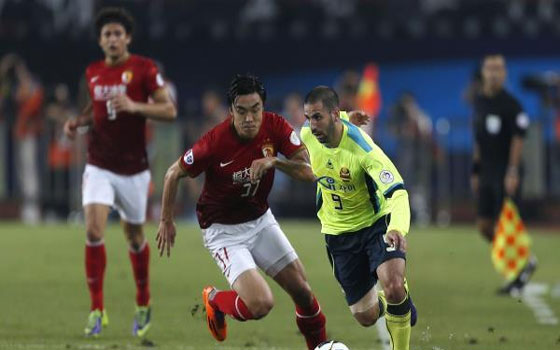   مصر اليوم - جوانجتشو الصيني يحرز لقب دوري أبطال آسيا لأول مرة بعد تعادله 1/1 مع سيول